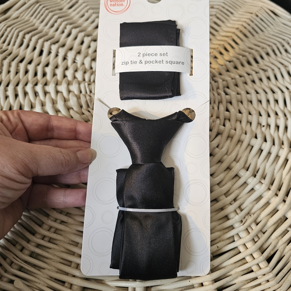 Wonder Nation Black Tie and Pocket Square Set